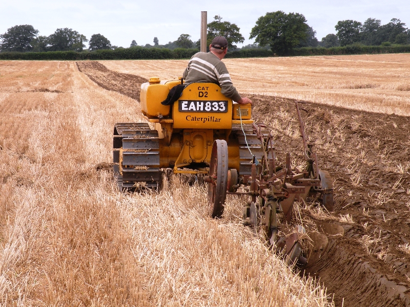 roy-grief-on-his-1941-caterpillar-d2-with-a-3-furrow-plough-4